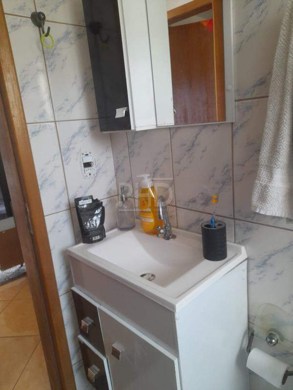 Apartamento à venda com 2 quartos, 70m² - Foto 12