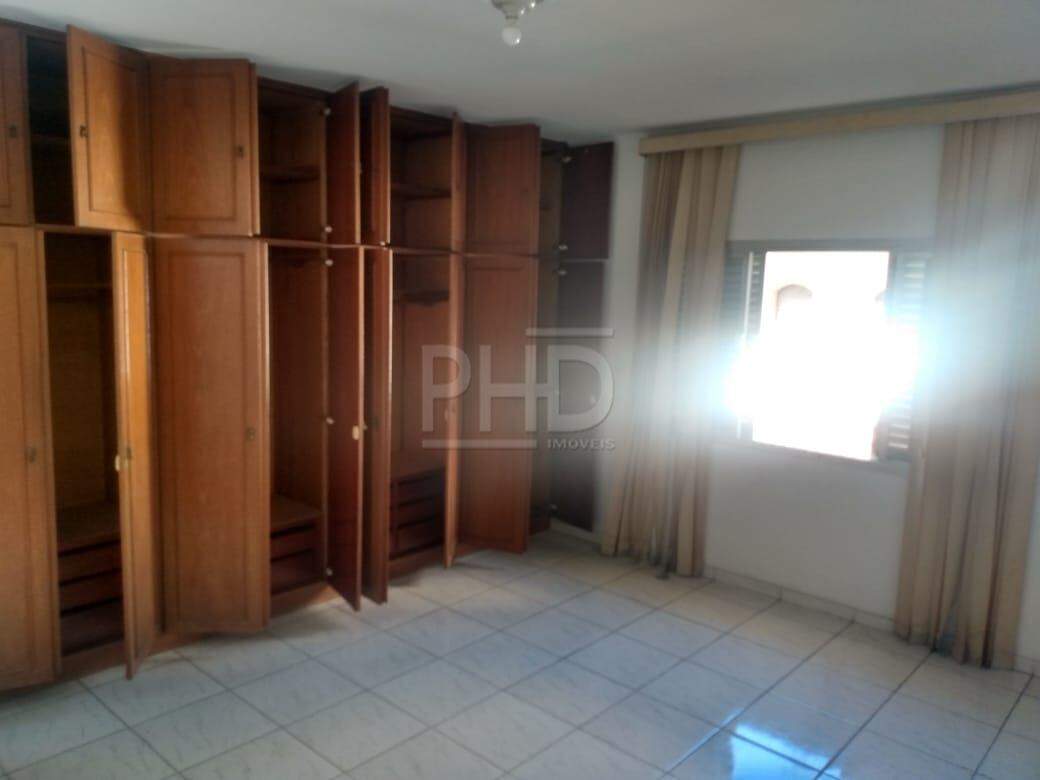 Sobrado para alugar com 4 quartos, 349m² - Foto 8