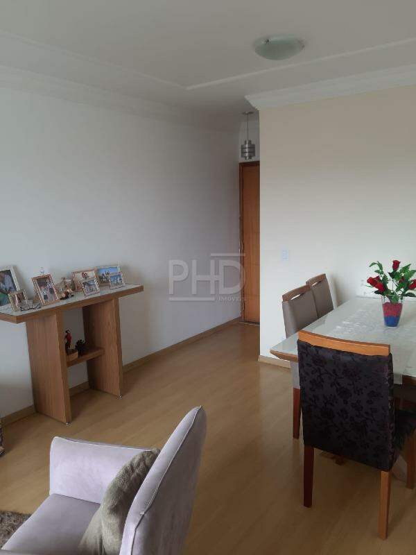 Apartamento à venda com 3 quartos, 72m² - Foto 3