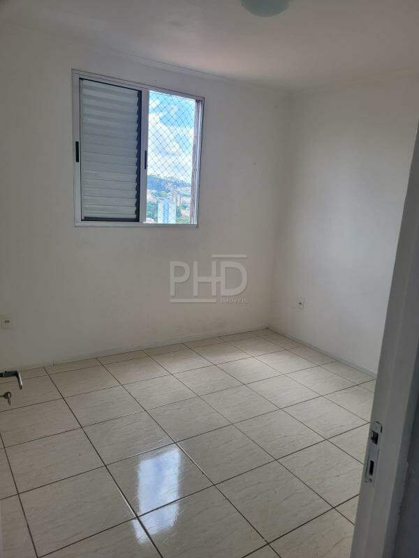 Apartamento à venda com 2 quartos, 60m² - Foto 5