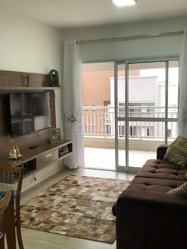 Apartamento à venda com 3 quartos, 94m² - Foto 2