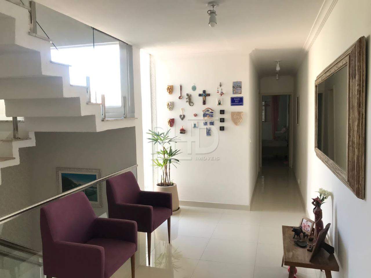 Casa à venda com 4 quartos, 312m² - Foto 2