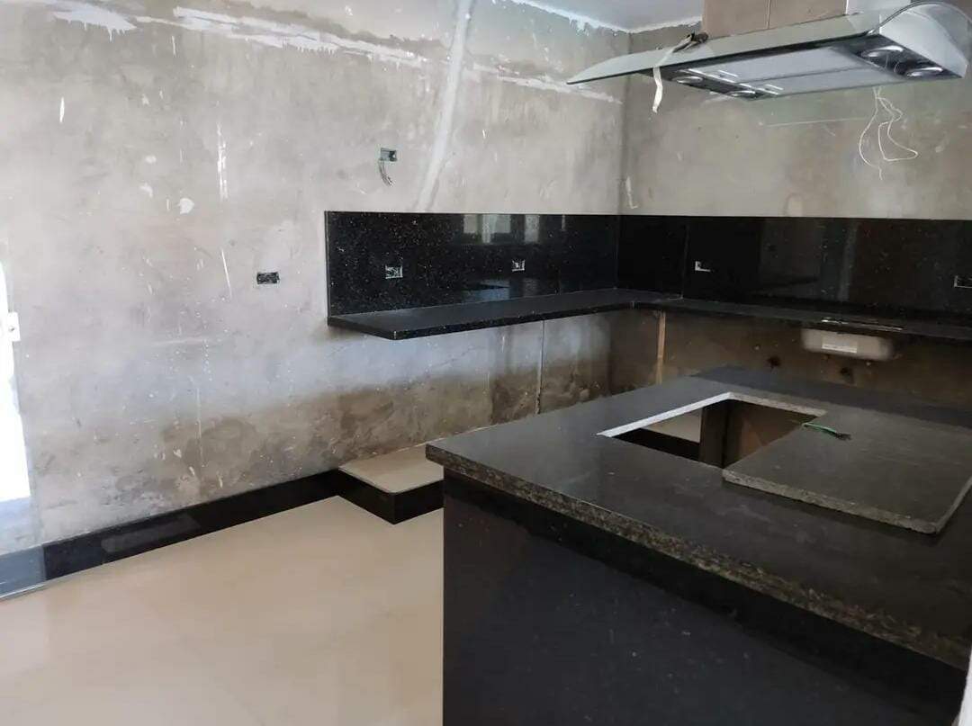 Casa à venda com 6 quartos, 580m² - Foto 13