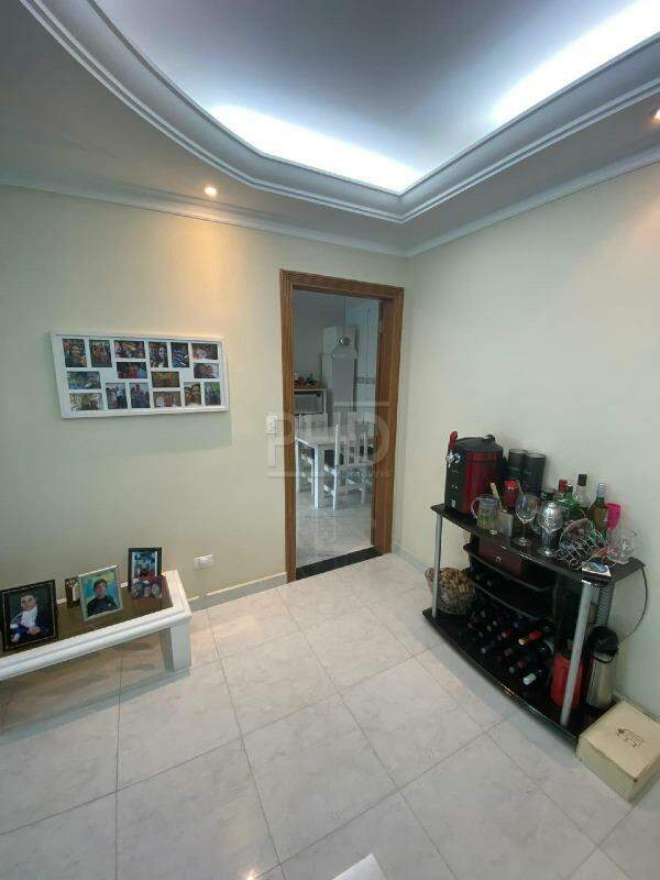 Apartamento à venda com 3 quartos, 180m² - Foto 6