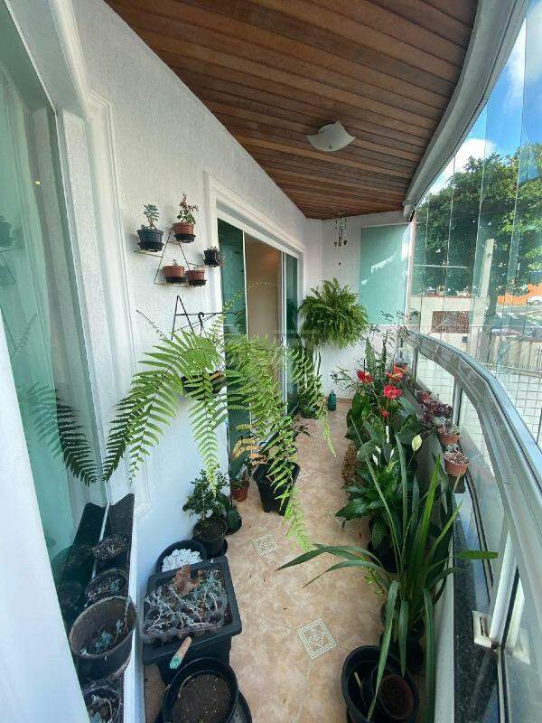 Apartamento à venda com 3 quartos, 180m² - Foto 9