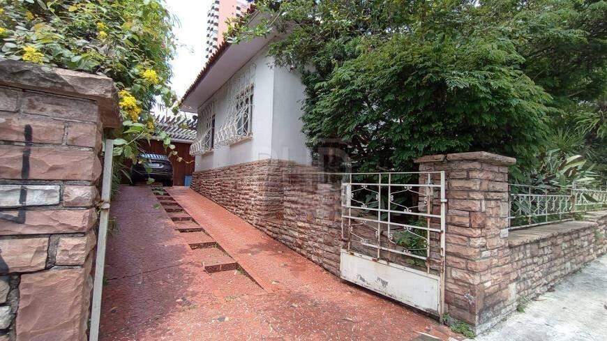 Casa para alugar com 3 quartos, 394m² - Foto 29