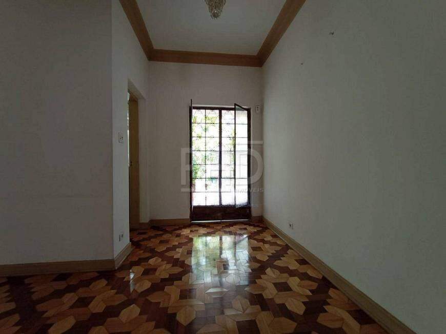 Casa para alugar com 3 quartos, 394m² - Foto 2