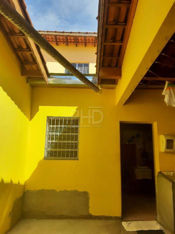 Casa à venda com 2 quartos, 225m² - Foto 18