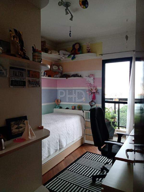 Apartamento à venda com 3 quartos, 113m² - Foto 10