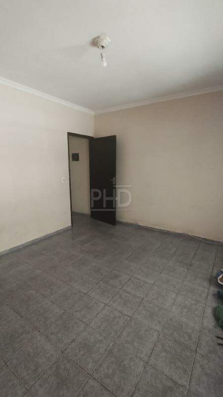 Sobrado à venda com 3 quartos, 253m² - Foto 2