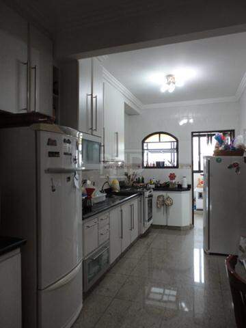 Apartamento à venda com 3 quartos, 170m² - Foto 6