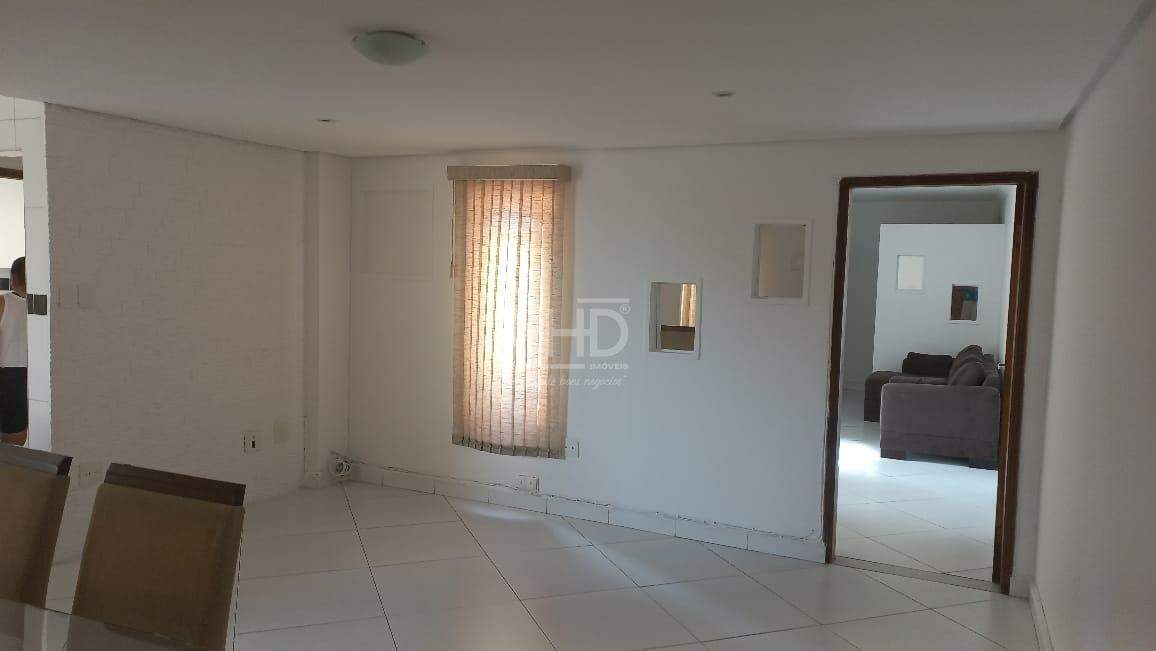 Apartamento à venda com 3 quartos, 120m² - Foto 3