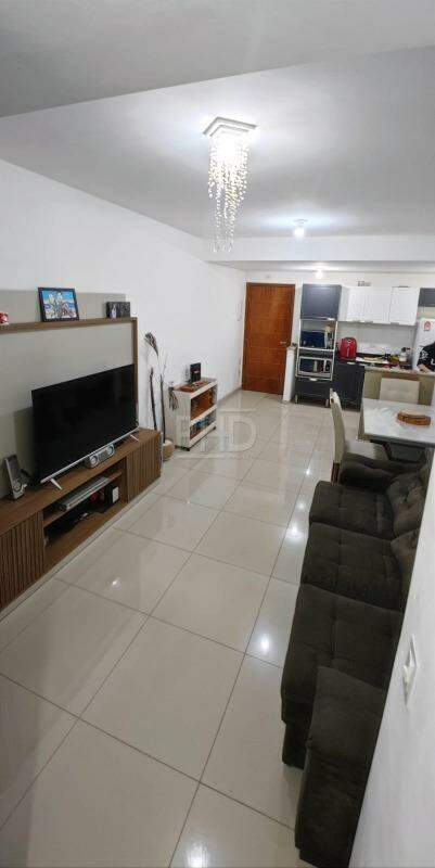 Apartamento à venda com 2 quartos, 110m² - Foto 2