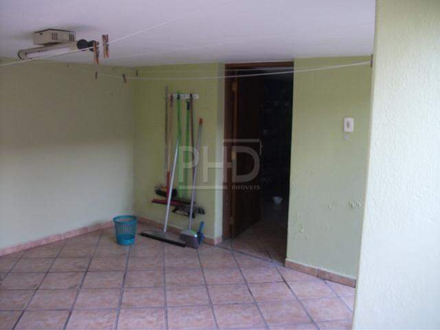 Casa à venda com 3 quartos, 260m² - Foto 18