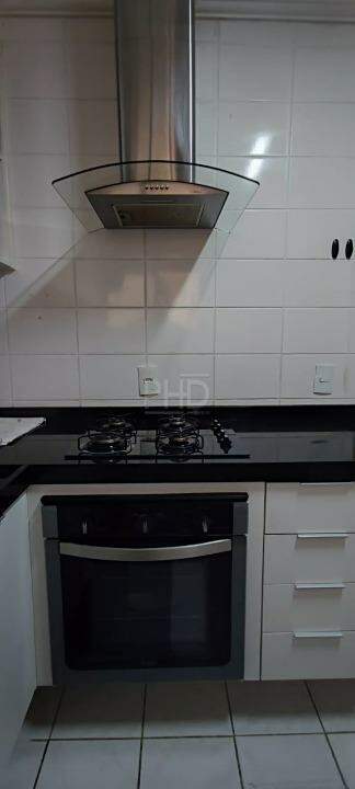 Apartamento à venda com 3 quartos, 75m² - Foto 8