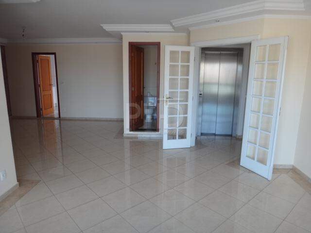 Apartamento à venda com 4 quartos, 187m² - Foto 2