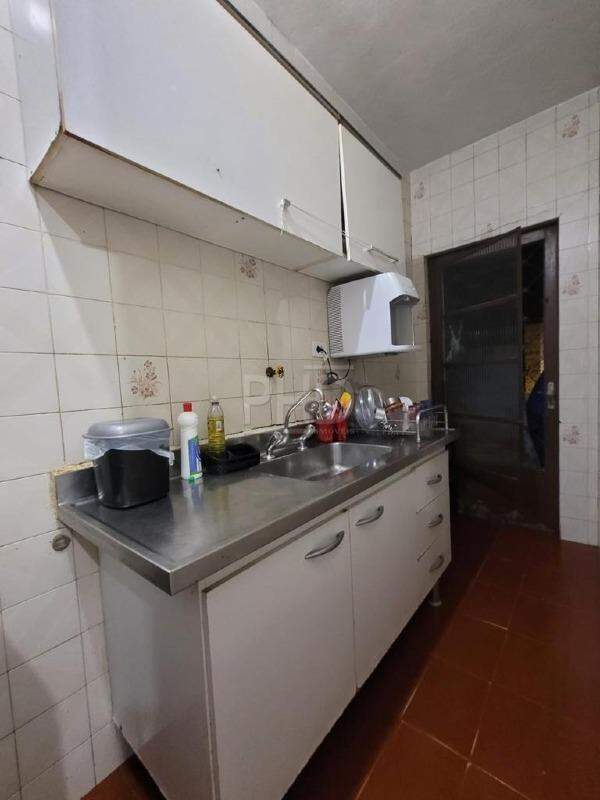 Casa à venda com 3 quartos, 134m² - Foto 1