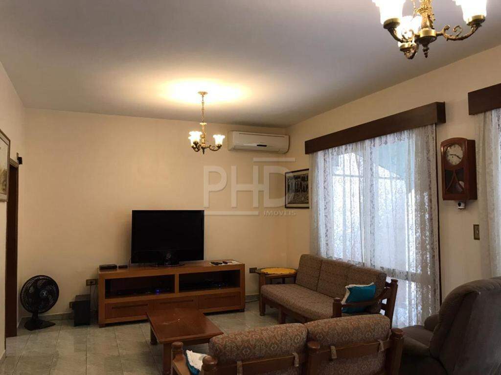 Sobrado à venda com 3 quartos, 245m² - Foto 1