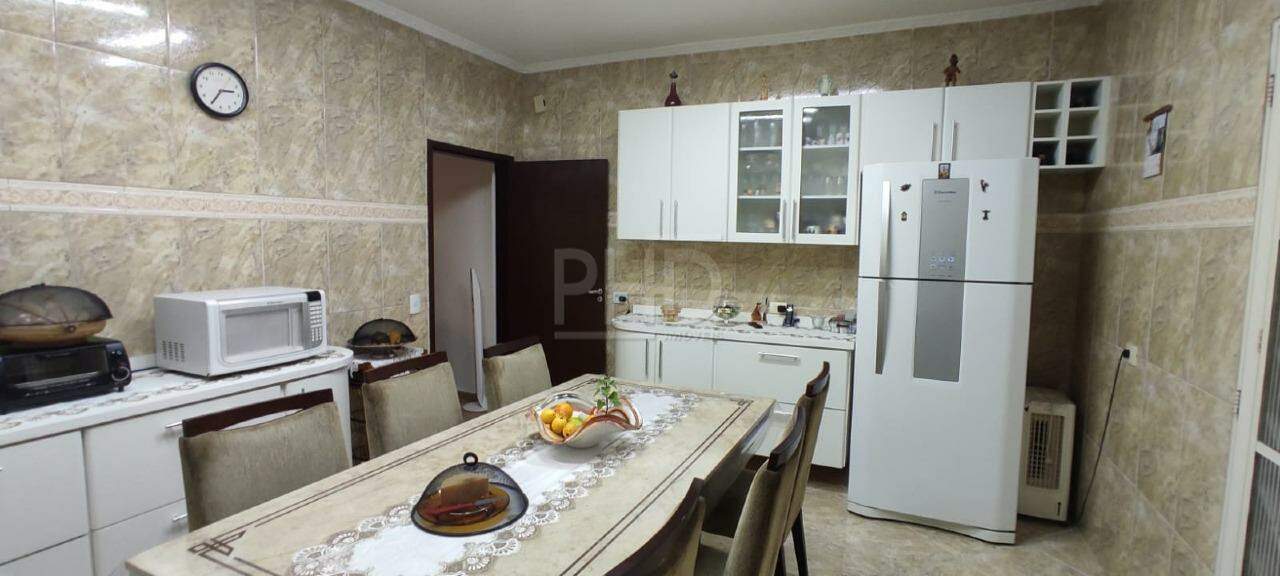 Sobrado à venda com 3 quartos, 195m² - Foto 4