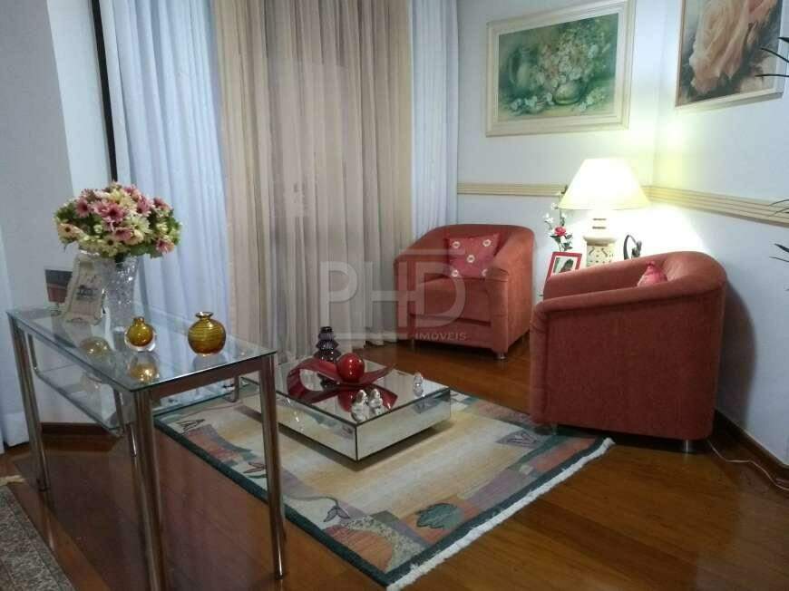 Apartamento à venda com 3 quartos, 207m² - Foto 4