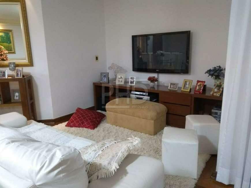 Apartamento à venda com 3 quartos, 207m² - Foto 3