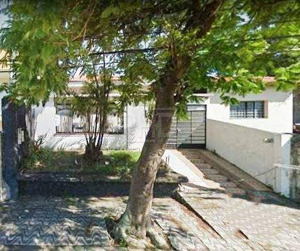 Casa à venda com 3 quartos, 250m² - Foto 1