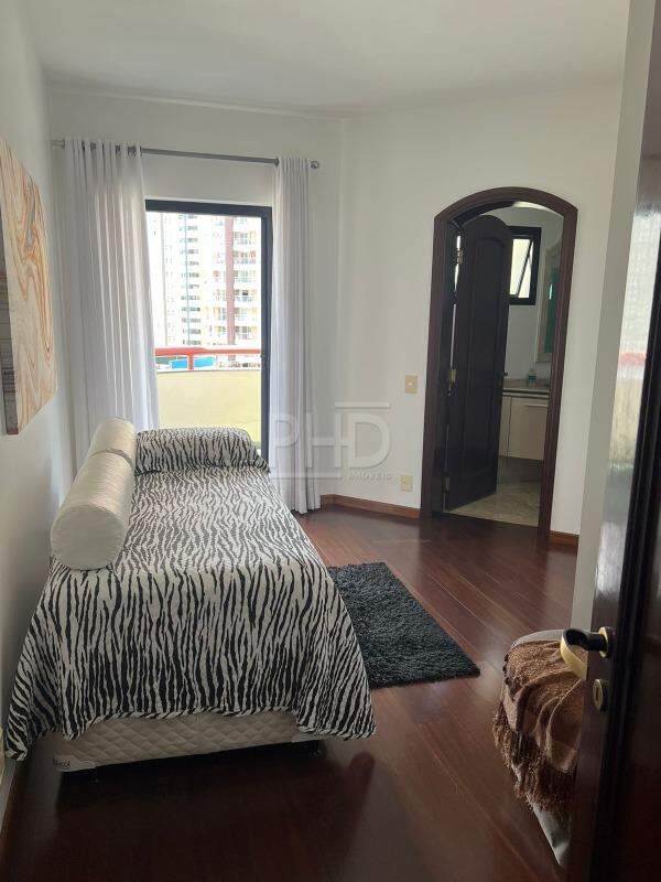 Apartamento à venda com 4 quartos, 374m² - Foto 22