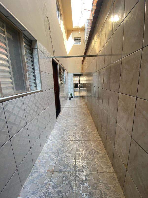 Sobrado à venda com 5 quartos, 237m² - Foto 21