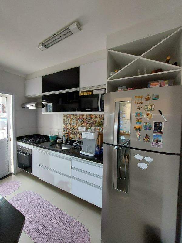 Apartamento à venda com 2 quartos, 55m² - Foto 3