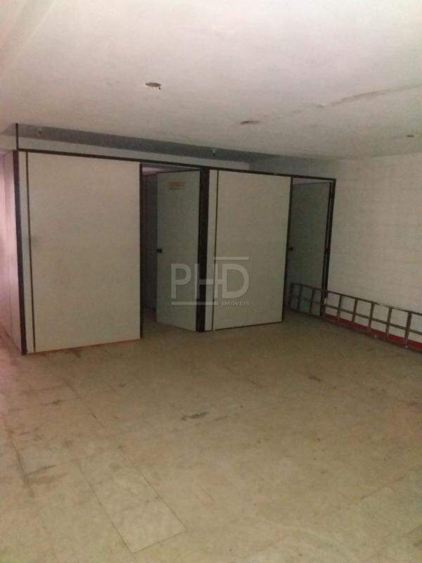 Casa para alugar com 2 quartos, 257m² - Foto 16