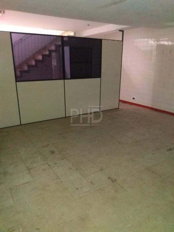 Casa para alugar com 2 quartos, 257m² - Foto 9