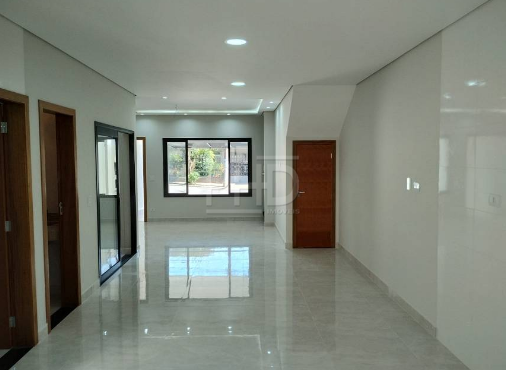 Sobrado à venda com 3 quartos, 126m² - Foto 1