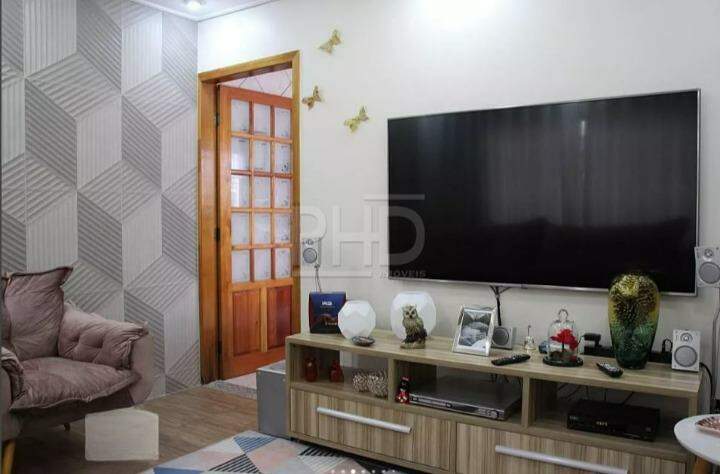 Casa à venda com 3 quartos, 130m² - Foto 2