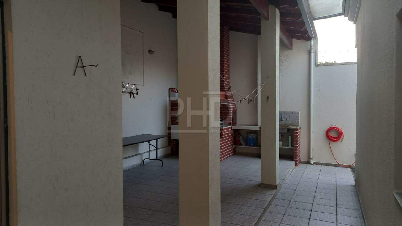 Casa à venda com 3 quartos, 310m² - Foto 13