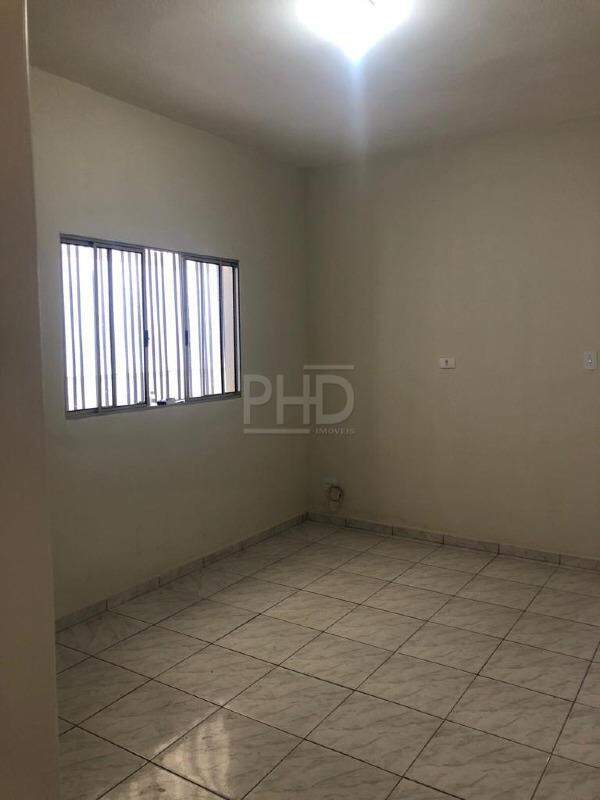 Casa à venda com 3 quartos, 100m² - Foto 2