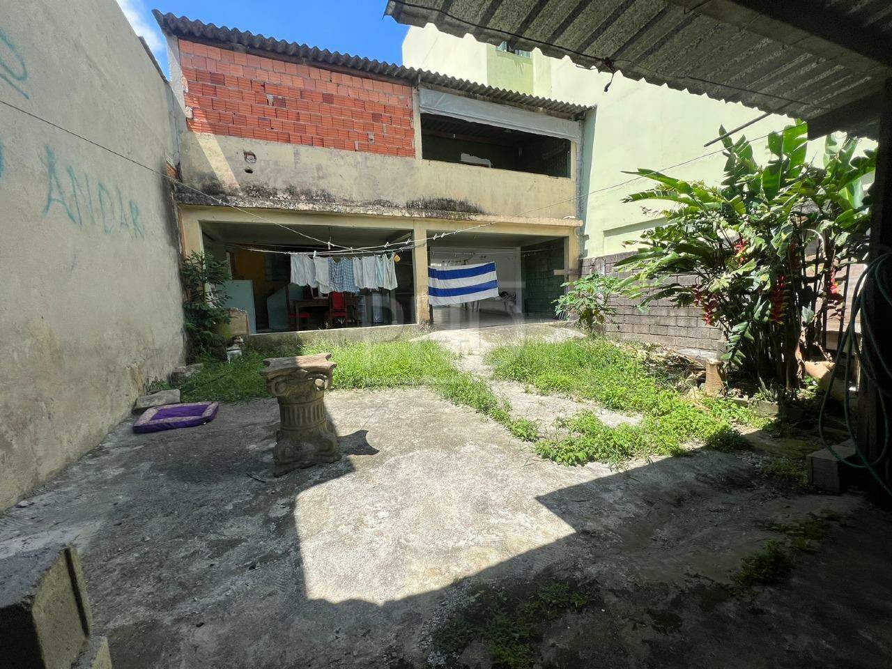 Casa à venda com 2 quartos, 200m² - Foto 5