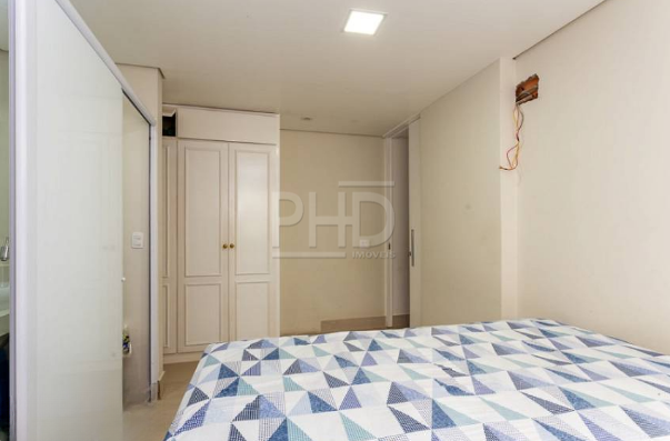 Sobrado à venda com 3 quartos, 220m² - Foto 11