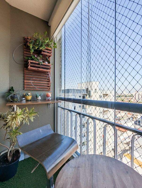 Apartamento à venda com 2 quartos, 67m² - Foto 1