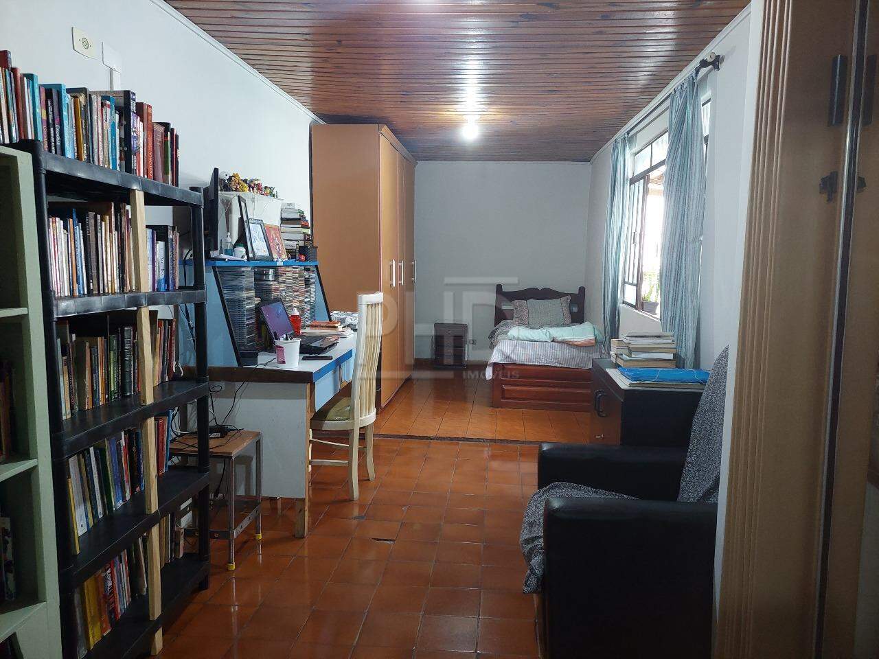 Casa à venda com 3 quartos, 231m² - Foto 4