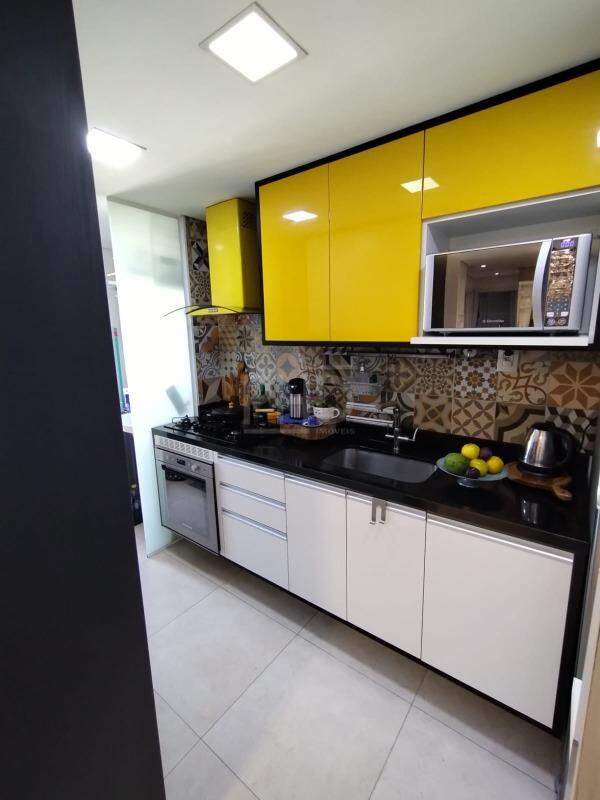 Apartamento à venda com 2 quartos, 72m² - Foto 15