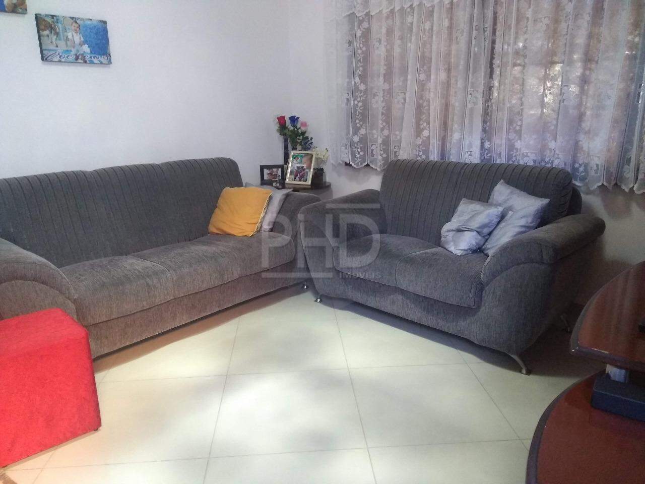 Casa à venda com 4 quartos, 185m² - Foto 2