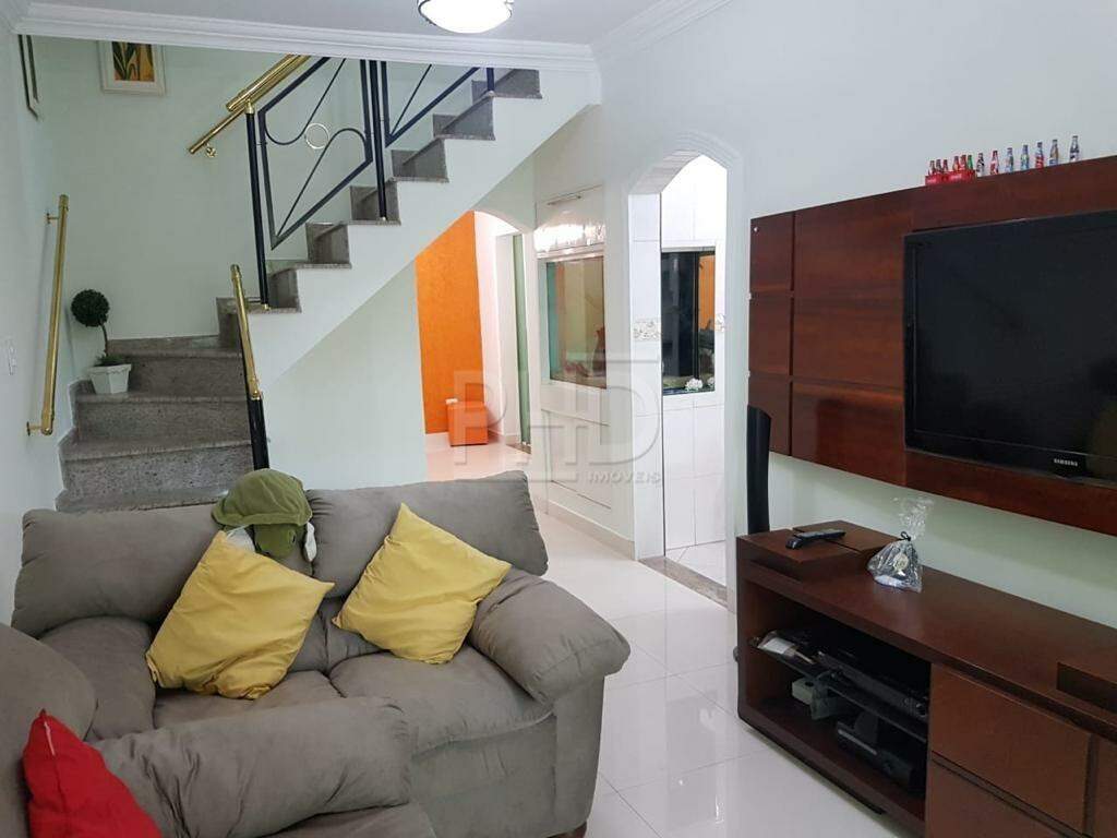 Sobrado à venda com 3 quartos, 201m² - Foto 2