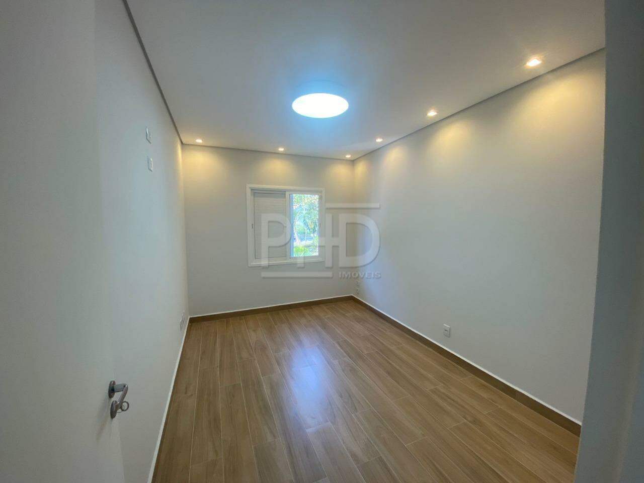 Casa à venda com 4 quartos, 280m² - Foto 6