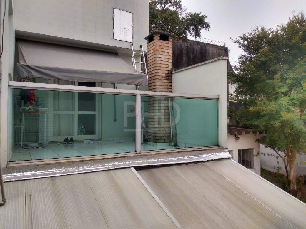 Sobrado à venda com 3 quartos, 318m² - Foto 1