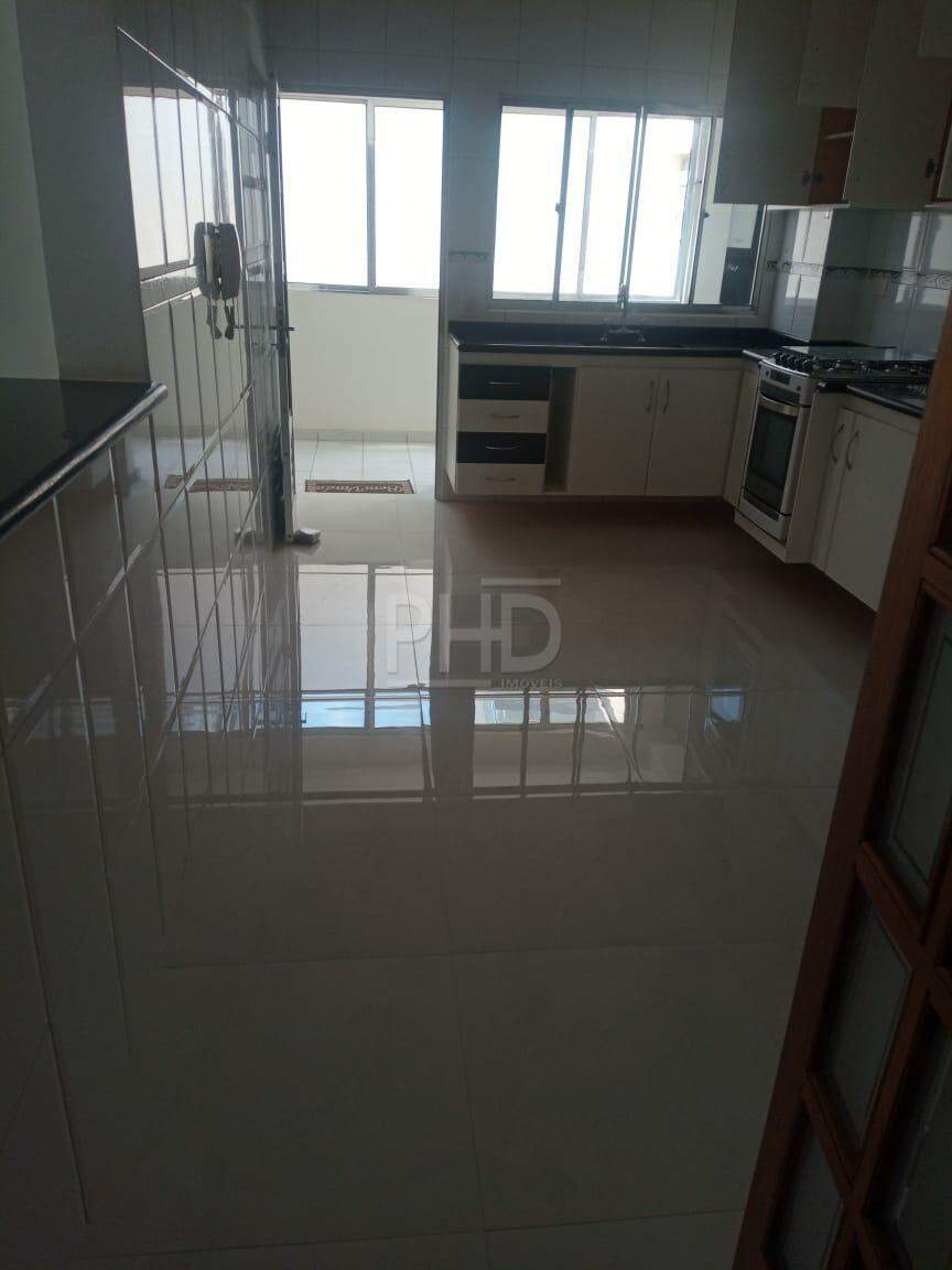 Apartamento à venda com 3 quartos, 117m² - Foto 17