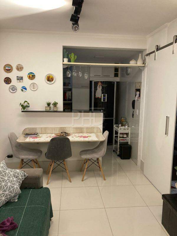 Cobertura à venda com 2 quartos, 110m² - Foto 2