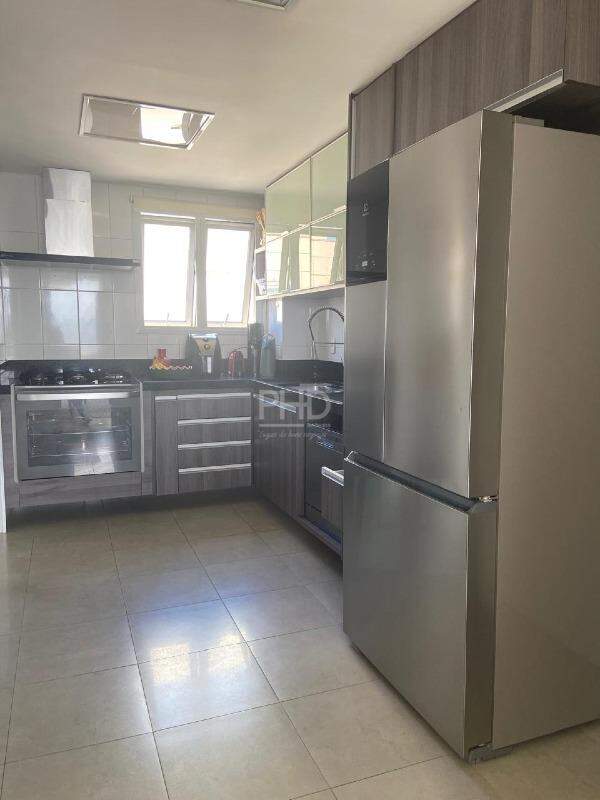 Cobertura para alugar com 3 quartos, 228m² - Foto 9