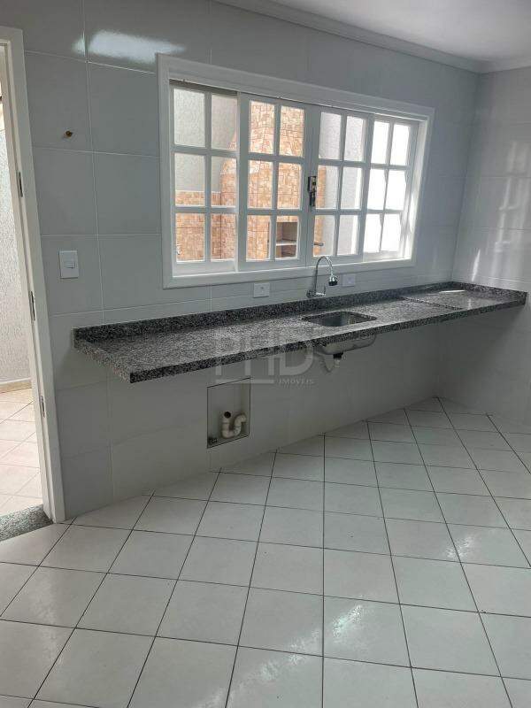 Sobrado à venda com 3 quartos, 274m² - Foto 4