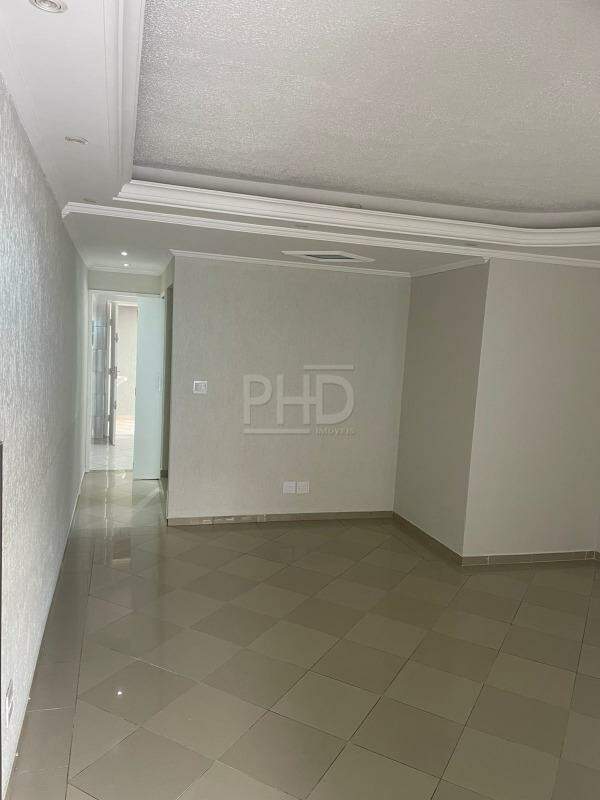 Sobrado à venda com 3 quartos, 274m² - Foto 1