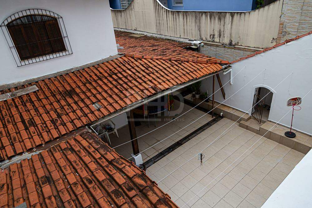 Sobrado à venda com 8 quartos, 400m² - Foto 22